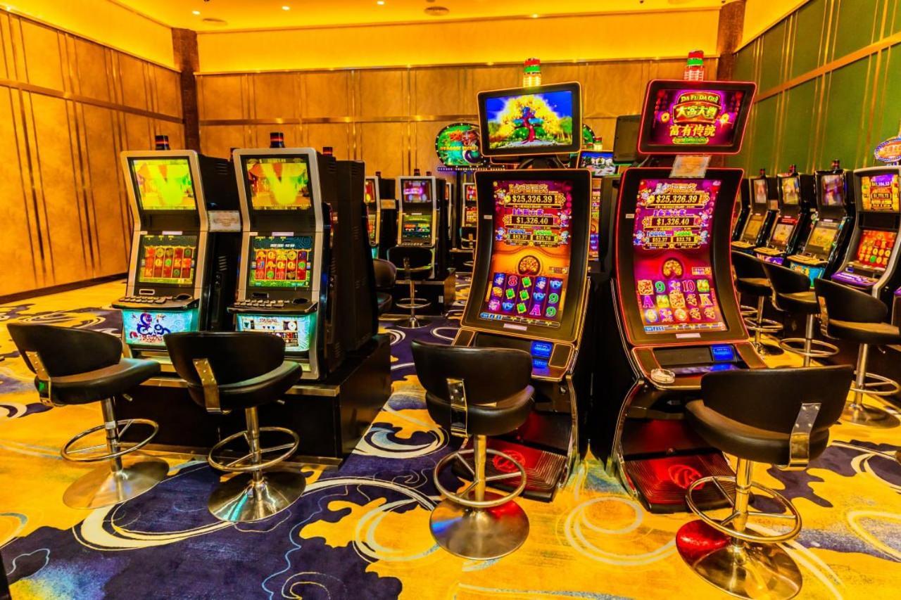 Dynasty Casino Hotel Bavet エクステリア 写真