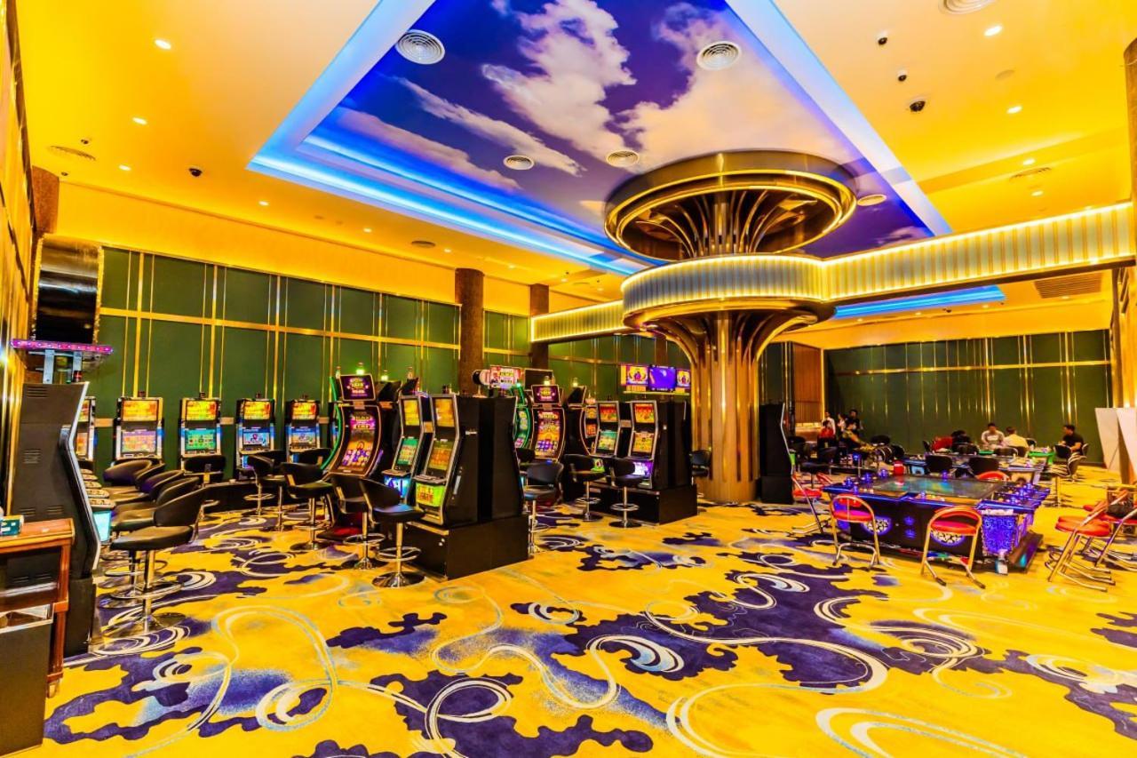 Dynasty Casino Hotel Bavet エクステリア 写真